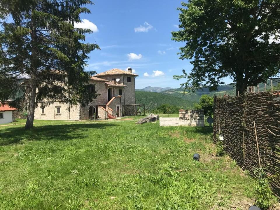 Agriturismo La Commenda-Adults Only Cascia Exterior foto